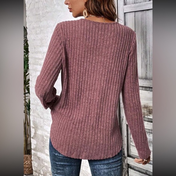 Pink/Mauve Ribbed Knit Lace Patch Shoulder Casual Sweater - Picture 3 of 9